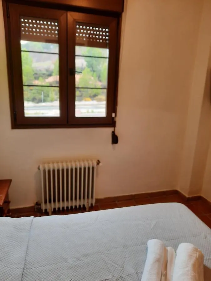 Pensjonat Apartamentos Refugio Del Viajero Parauta