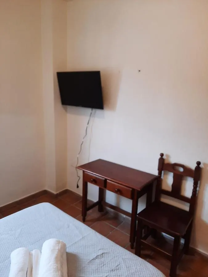 Apartamentos Refugio Del Viajero Parauta 0*,